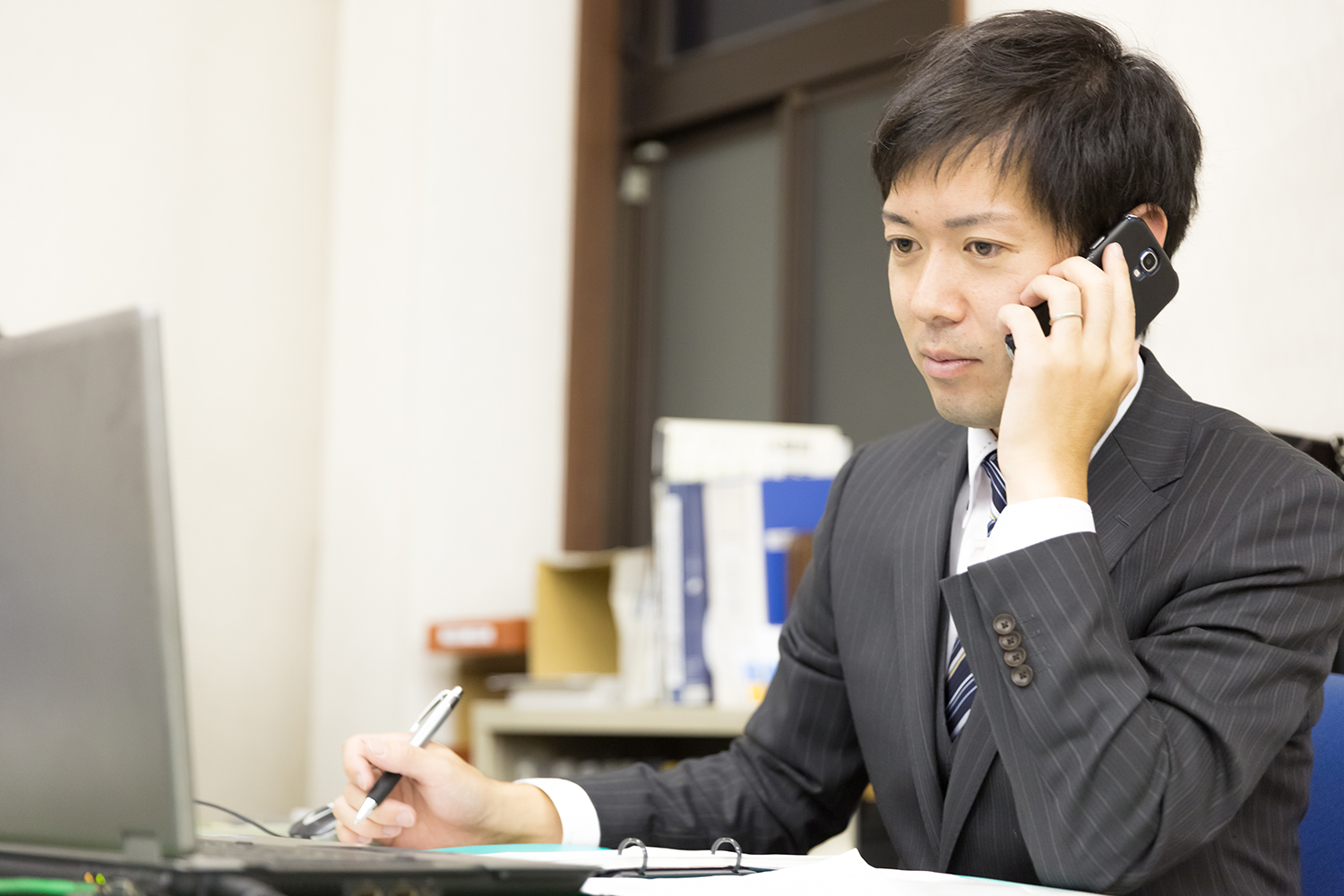 杉原 圭祐の仕事風景_01
