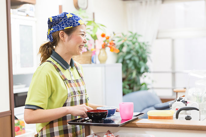 栖原 千奈美の仕事風景_02